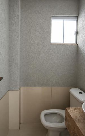 Casa para alugar com 85m², 2 quartos e 2 vagas Casa para alugar com 85m², 2 quartos e 2 vagasBanheiro