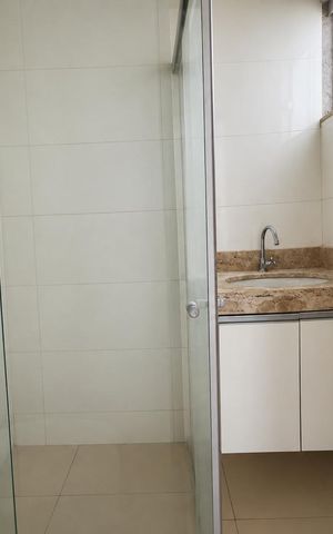 Casa para alugar com 85m², 2 quartos e 2 vagas Casa para alugar com 85m², 2 quartos e 2 vagasBanheiro