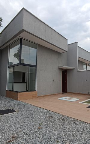 Casa para alugar com 200m², 3 quartos e 3 vagas Casa para alugar com 200m², 3 quartos e 3 vagasFACHADA