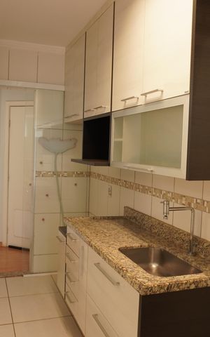 Apartamento para alugar com 76m², 3 quartos e 2 vagasCozinha e Área de Serviço