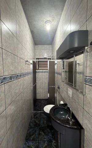 Casa para alugar com 65m², 2 quartos e sem vaga Casa para alugar com 65m², 2 quartos e sem vagaBanheiro Social