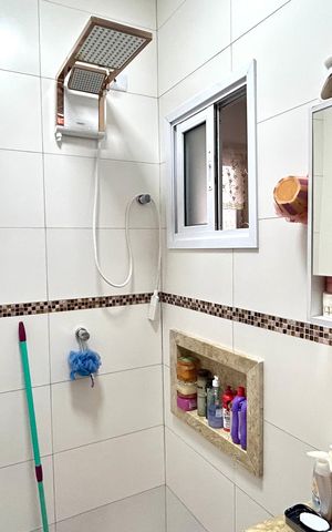 Casa de condomínio para alugar com 140m², 2 quartos e 2 vagas Casa de condomínio para alugar com 140m², 2 quartos e 2 vagasBanheiro da Suíte 2