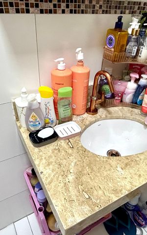 Casa de condomínio para alugar com 140m², 2 quartos e 2 vagas Casa de condomínio para alugar com 140m², 2 quartos e 2 vagasBanheiro da Suíte 2