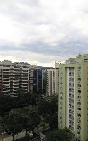 Apartamento para alugar com 89m², 2 quartos e 1 vagaSala - Vista