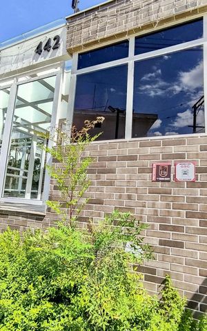 Apartamento à venda com 105m², 3 quartos e 2 vagasFachada
