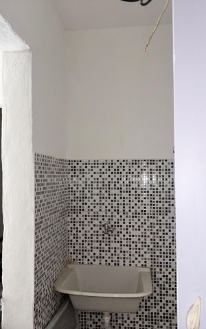 Studio para alugar com 35m², 1 quarto e sem vaga Studio para alugar com 35m², 1 quarto e sem vagaBanheiro