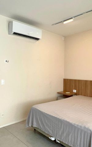 Studio à venda com 32m², 1 quarto e 1 vaga Studio à venda com 32m², 1 quarto e 1 vagaStudio