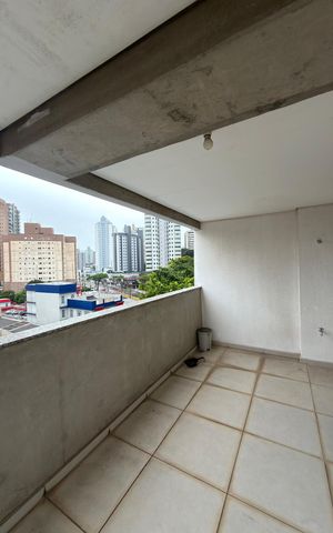 Apartamento à venda com 240m², 3 quartos e 3 vagas Apartamento à venda com 240m², 3 quartos e 3 vagasVaranda