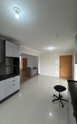 Apartamento à venda com 240m², 3 quartos e 3 vagas Apartamento à venda com 240m², 3 quartos e 3 vagasCozinha