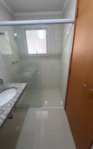 Apartamento à venda com 240m², 3 quartos e 3 vagas Apartamento à venda com 240m², 3 quartos e 3 vagasSuíte 1 Banheiro