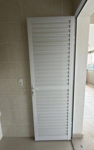 Apartamento à venda com 240m², 3 quartos e 3 vagas Apartamento à venda com 240m², 3 quartos e 3 vagasLavabo Espaço Gourmet