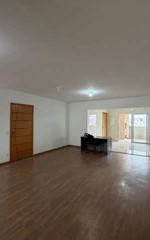 Apartamento à venda com 240m², 3 quartos e 3 vagas Apartamento à venda com 240m², 3 quartos e 3 vagasSala