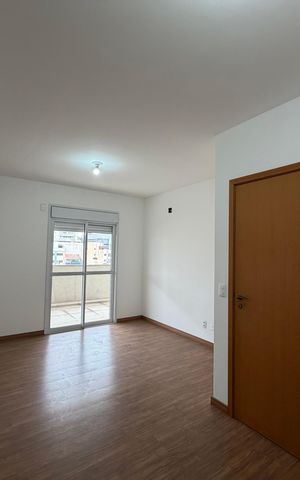 Apartamento à venda com 240m², 3 quartos e 3 vagas Apartamento à venda com 240m², 3 quartos e 3 vagasSuíte 1