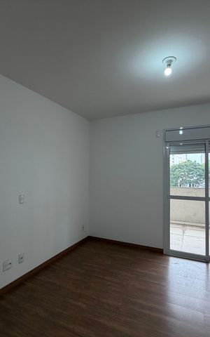 Apartamento à venda com 240m², 3 quartos e 3 vagas Apartamento à venda com 240m², 3 quartos e 3 vagasSuíte 1