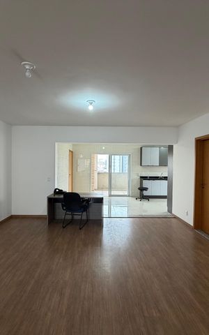 Apartamento à venda com 240m², 3 quartos e 3 vagas Apartamento à venda com 240m², 3 quartos e 3 vagasSala