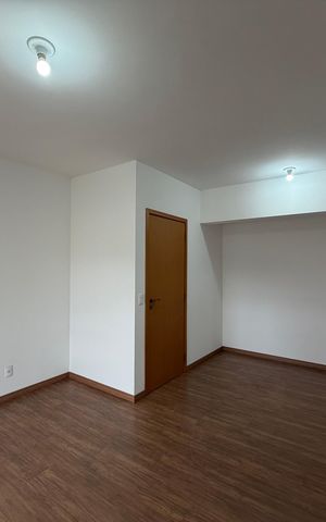 Apartamento à venda com 240m², 3 quartos e 3 vagas Apartamento à venda com 240m², 3 quartos e 3 vagasSuíte 1