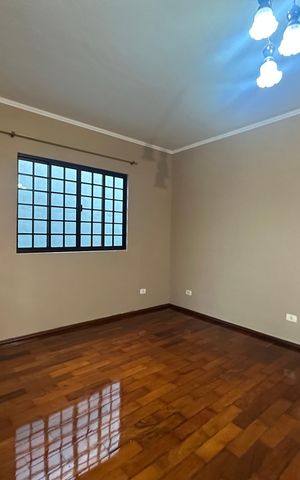 Casa para alugar com 182m², 3 quartos e 2 vagas Casa para alugar com 182m², 3 quartos e 2 vagasSala intima