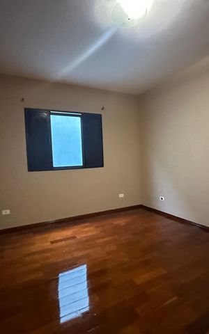 Casa para alugar com 182m², 3 quartos e 2 vagas Casa para alugar com 182m², 3 quartos e 2 vagasQuarto 2