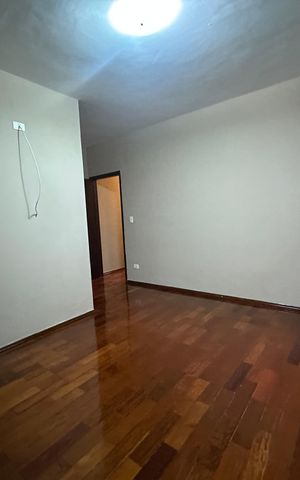 Casa para alugar com 182m², 3 quartos e 2 vagas Casa para alugar com 182m², 3 quartos e 2 vagasSuíte
