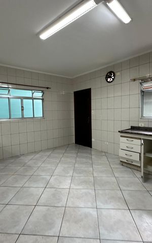 Casa para alugar com 182m², 3 quartos e 2 vagas Casa para alugar com 182m², 3 quartos e 2 vagasCozinha