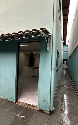 Casa para alugar com 182m², 3 quartos e 2 vagas Casa para alugar com 182m², 3 quartos e 2 vagasQuintal