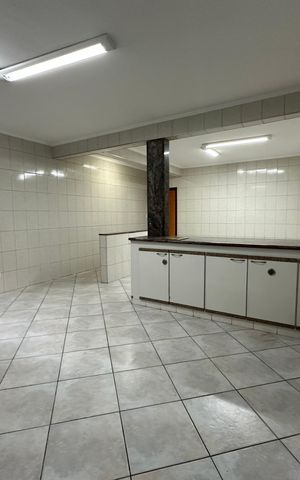 Casa para alugar com 182m², 3 quartos e 2 vagas Casa para alugar com 182m², 3 quartos e 2 vagasCozinha