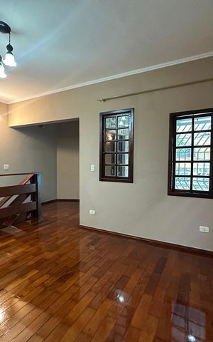 Casa para alugar com 182m², 3 quartos e 2 vagas Casa para alugar com 182m², 3 quartos e 2 vagasSala intima