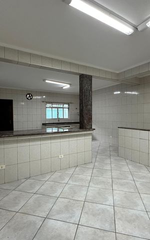 Casa para alugar com 182m², 3 quartos e 2 vagas Casa para alugar com 182m², 3 quartos e 2 vagasCozinha