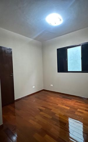 Casa para alugar com 182m², 3 quartos e 2 vagas Casa para alugar com 182m², 3 quartos e 2 vagasQuarto 1