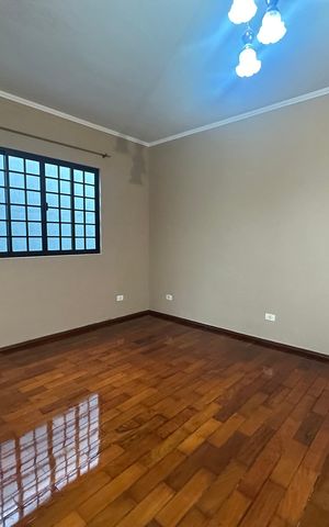 Casa para alugar com 182m², 3 quartos e 2 vagas Casa para alugar com 182m², 3 quartos e 2 vagasSala intima