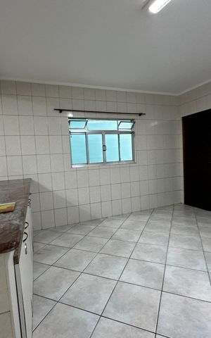 Casa para alugar com 182m², 3 quartos e 2 vagas Casa para alugar com 182m², 3 quartos e 2 vagasCozinha