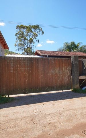 Casa para alugar com 120m², 2 quartos e sem vagaFachada 