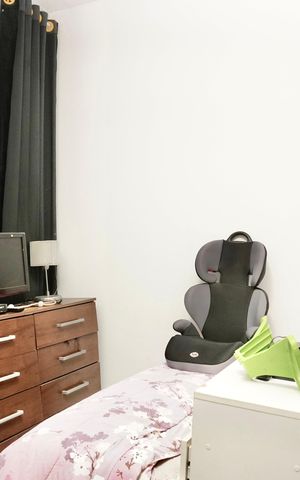 Casa à venda com 502m², 6 quartos e 4 vagas Casa à venda com 502m², 6 quartos e 4 vagasQuarto 1