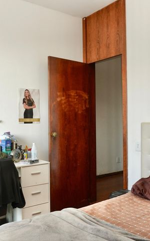 Casa à venda com 502m², 6 quartos e 4 vagas Casa à venda com 502m², 6 quartos e 4 vagasQuarto 4