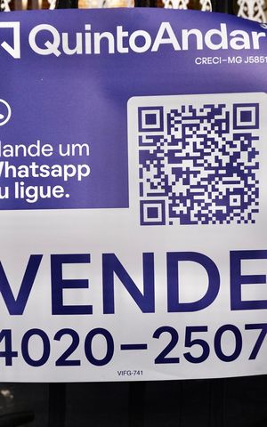 Casa à venda com 502m², 6 quartos e 4 vagas Casa à venda com 502m², 6 quartos e 4 vagasInstalação de placa 5A: foto 1