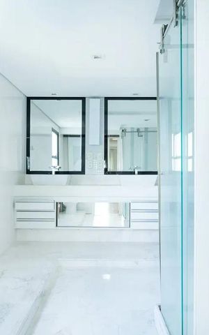 Apartamento à venda com 375m², 4 quartos e 5 vagas Apartamento à venda com 375m², 4 quartos e 5 vagasBanheiro