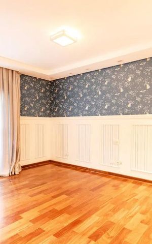 Apartamento à venda com 375m², 4 quartos e 5 vagas Apartamento à venda com 375m², 4 quartos e 5 vagasQuarto