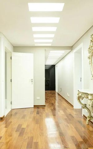 Apartamento à venda com 375m², 4 quartos e 5 vagas Apartamento à venda com 375m², 4 quartos e 5 vagasCloset