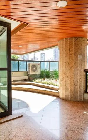 Apartamento à venda com 375m², 3 quartos e 5 vagasVaranda