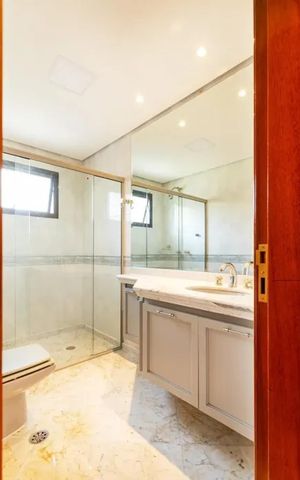 Apartamento à venda com 375m², 3 quartos e 5 vagasBanheiro