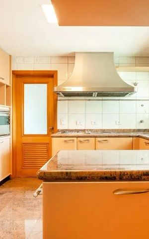 Apartamento à venda com 375m², 3 quartos e 5 vagasCozinha