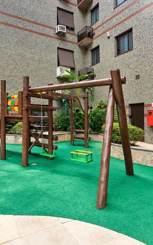 Apartamento para alugar com 150m², 3 quartos e 1 vaga Apartamento para alugar com 150m², 3 quartos e 1 vagaPlayground