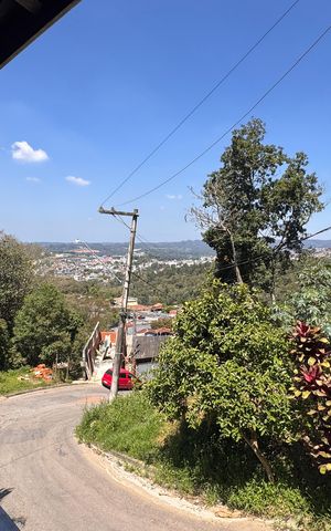Casa para alugar com 150m², 3 quartos e 1 vaga Casa para alugar com 150m², 3 quartos e 1 vagaVista da sacada