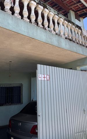 Casa para alugar com 150m², 3 quartos e 1 vaga Casa para alugar com 150m², 3 quartos e 1 vagaFachada