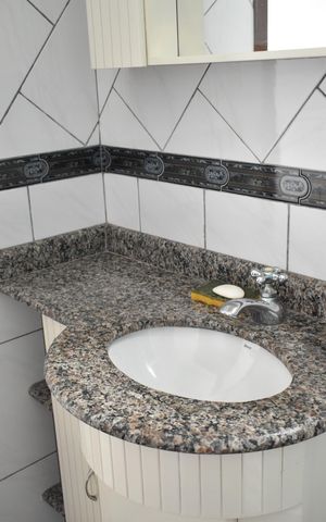 Casa à venda com 130m², 3 quartos e 4 vagasSuíte