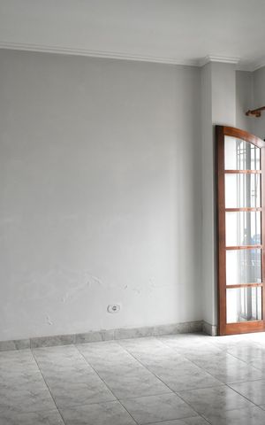 Casa à venda com 130m², 3 quartos e 4 vagasSuíte