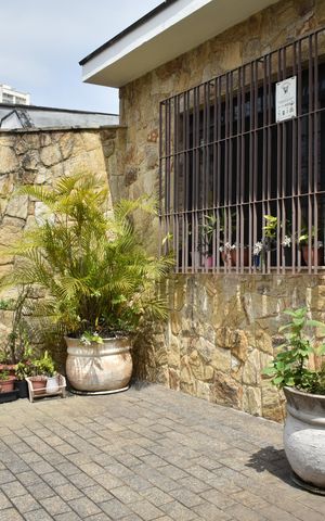 Casa à venda com 130m², 3 quartos e 4 vagasGaragem