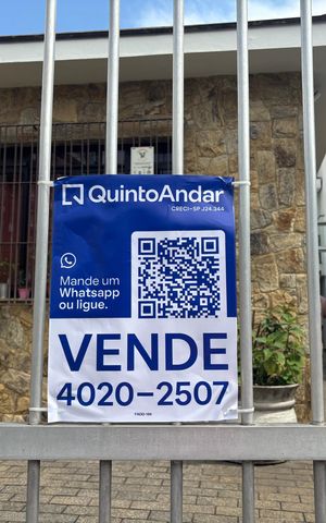 Casa à venda com 130m², 3 quartos e 4 vagas Casa à venda com 130m², 3 quartos e 4 vagasplaca