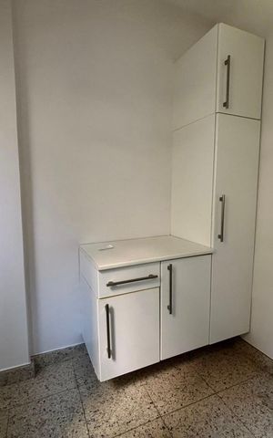 Apartamento para alugar com 70m², 2 quartos e 1 vaga Apartamento para alugar com 70m², 2 quartos e 1 vagaCozinha e Área de Serviço