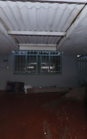 Casa à venda com 293m², 8 quartos e 4 vagasGaragem
